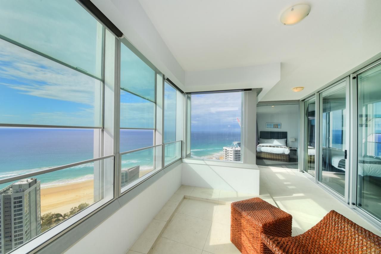 Private Apartment With Ocean Views At Q1 Resort Gold Coast Exterior foto